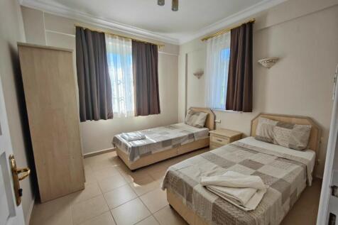 Twin Bedroom