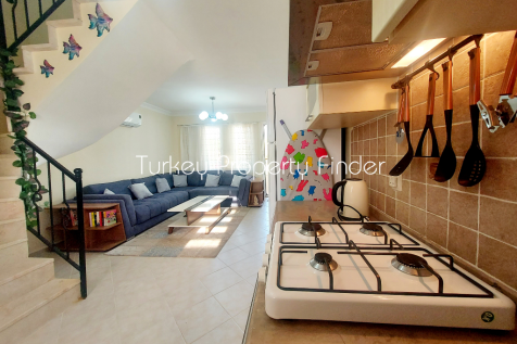 Kitchen to Lounge