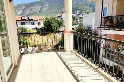Lounge Balcony
