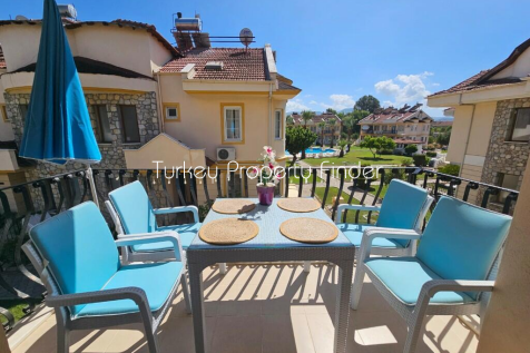 Lounge Balcony