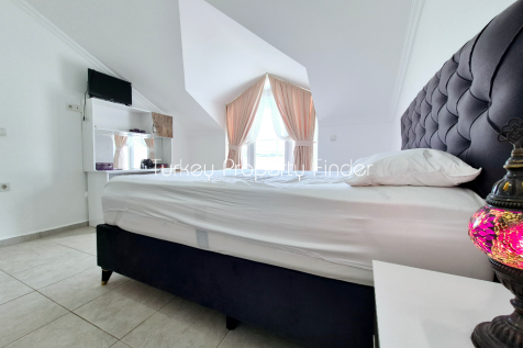 Bedroom with Balcony