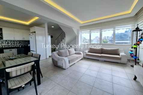 Dining &amp; Lounge
