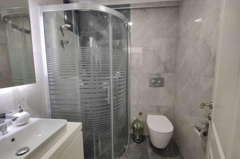 Modern Bathroom