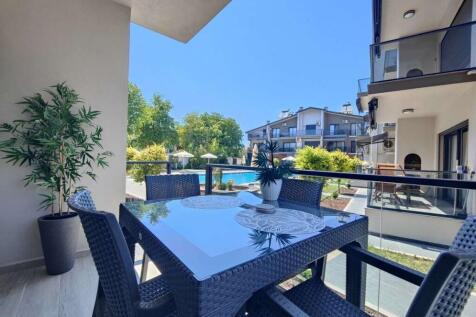Lounge Balcony