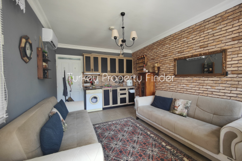 Lounge/Kitchen