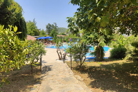 Communal Grounds
