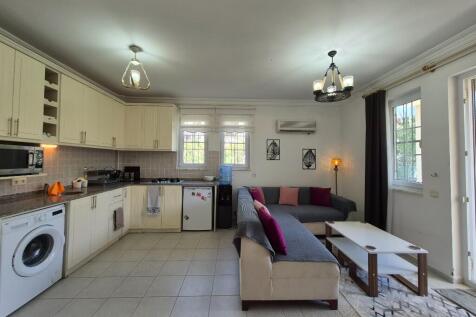 Kitchen/Lounge