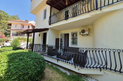 Rear Balcony