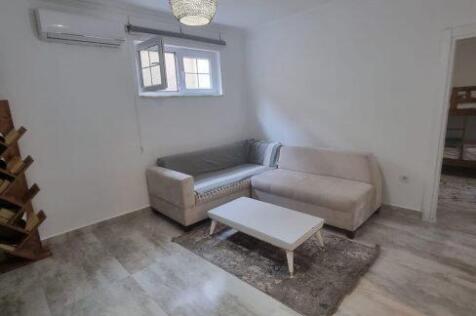 Second Lounge
