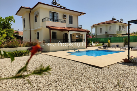 Private Pool/Gardens