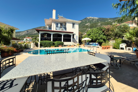 Outside Dining