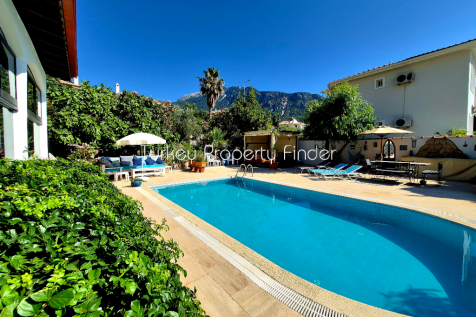Private pool