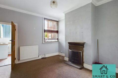 REAR RECEPTION ROOM