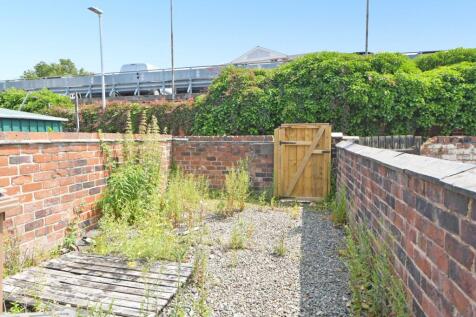 Yard (2)
