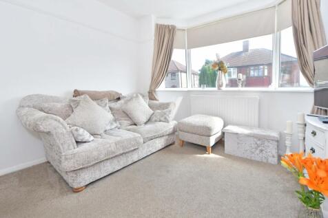Living Room (2)