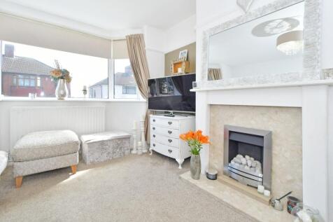 Living Room (3)