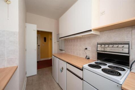 LearmonthCourt_028.jpg