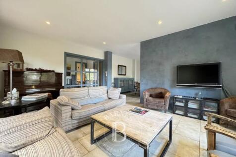 Property Image 7