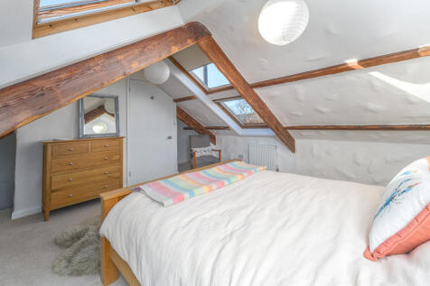 Bed One-3