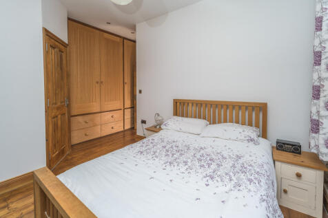 Bed One-3