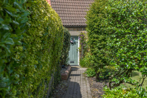 Sunny Externals-4