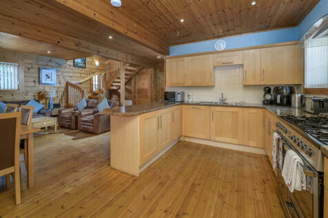 Kitchen Diner-6