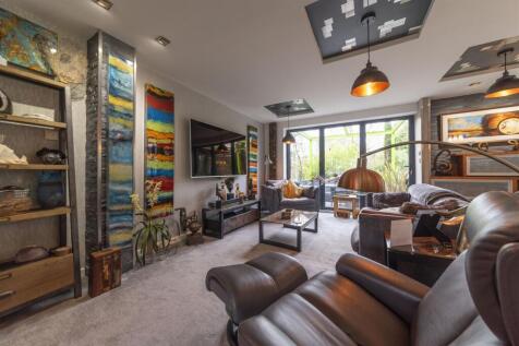 Lounge/Kitchen/Dinning Room