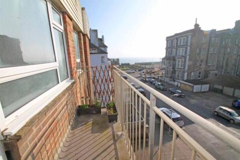 Balcony with sea view
