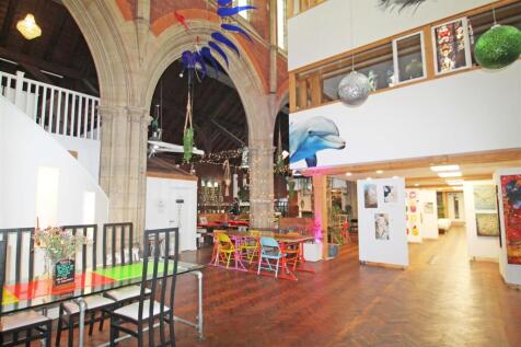 Community cafe &amp; Gallery