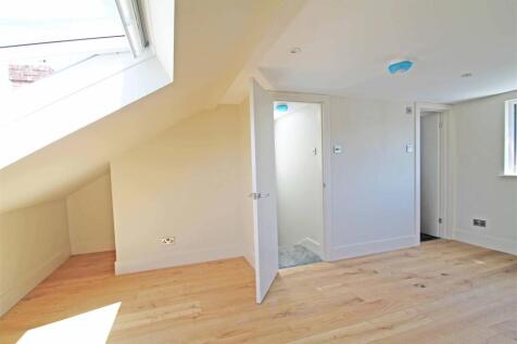 Loft Room (2)