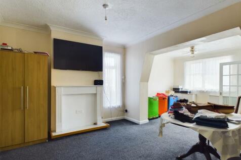 Lounge / Dining Room
