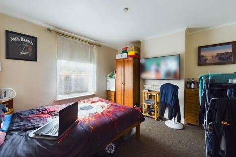 Bedroom 3.jpg