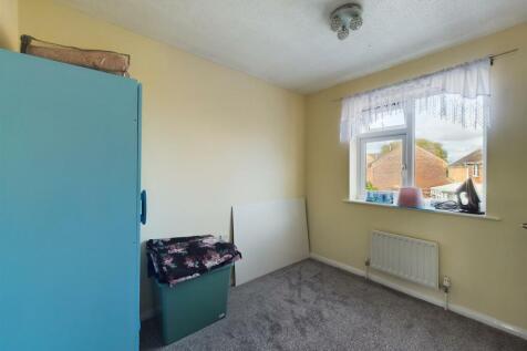 Bedroom 2.jpg