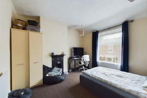 Bedroom1.jpg