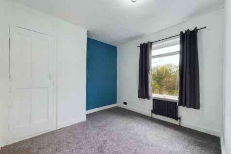 Bedroom 3 (3).jpg