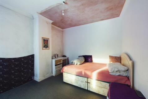 Bedroom 2.jpg