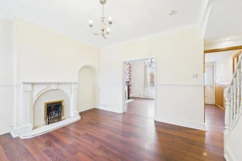 92 Freiston Road  (18).jpg