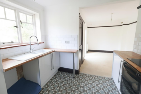 kitchen into dining.png