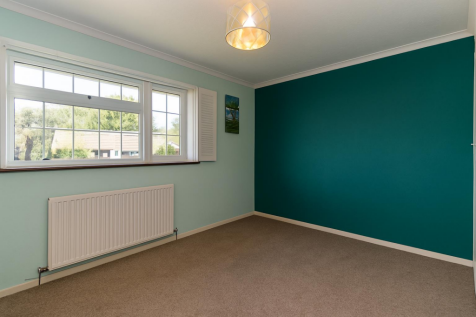 14 Park View - Bedroom.png