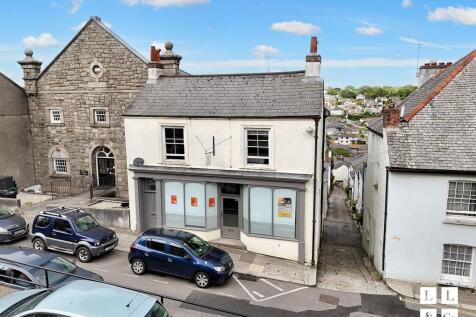 3 storey with office use