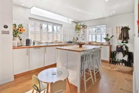 1463639988 - St.Julians Farm Road, SE27 - 14.jpg