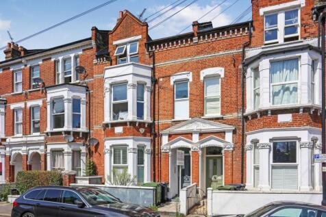 1515872119 - 92c Sandmere Road, SW4 - 13.jpg