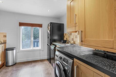 1529102328 - 40b Tritton Road, SE21 - 13.jpg