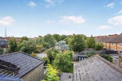 1529102328 - 40b Tritton Road, SE21 - 14.jpg