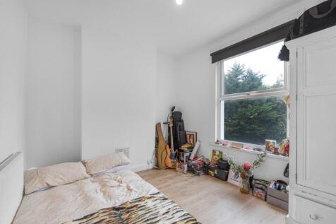 1533100065 - 82c South Croxted Road, SE21 - 20.jpg