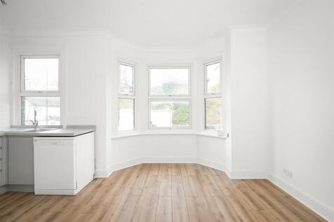 Kitchen/Living Area
