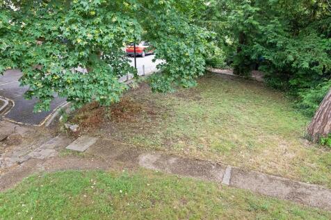 Private Front Garden