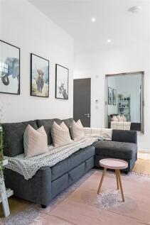 Sofa P.jpg