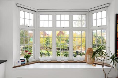 Reception room/kitchen