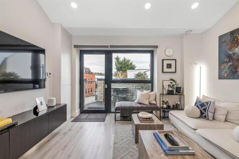 Reception room/ Kitchen